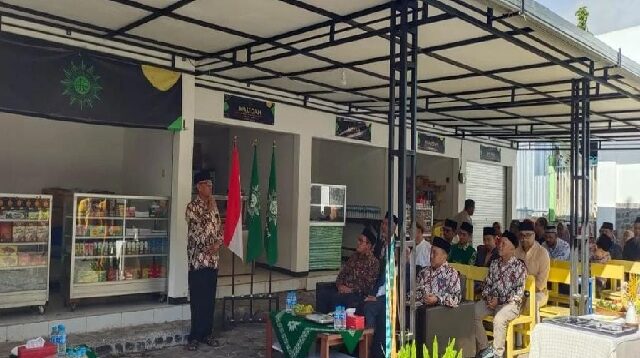 PCA Kota Batu mendirikan Kantin Sehat Aisyiyah di komplek lembaga pendidikan milik Muhammadiyah Batu yang berada di Jalan Welirang, Kelurahan Sisir, Kota Batu.